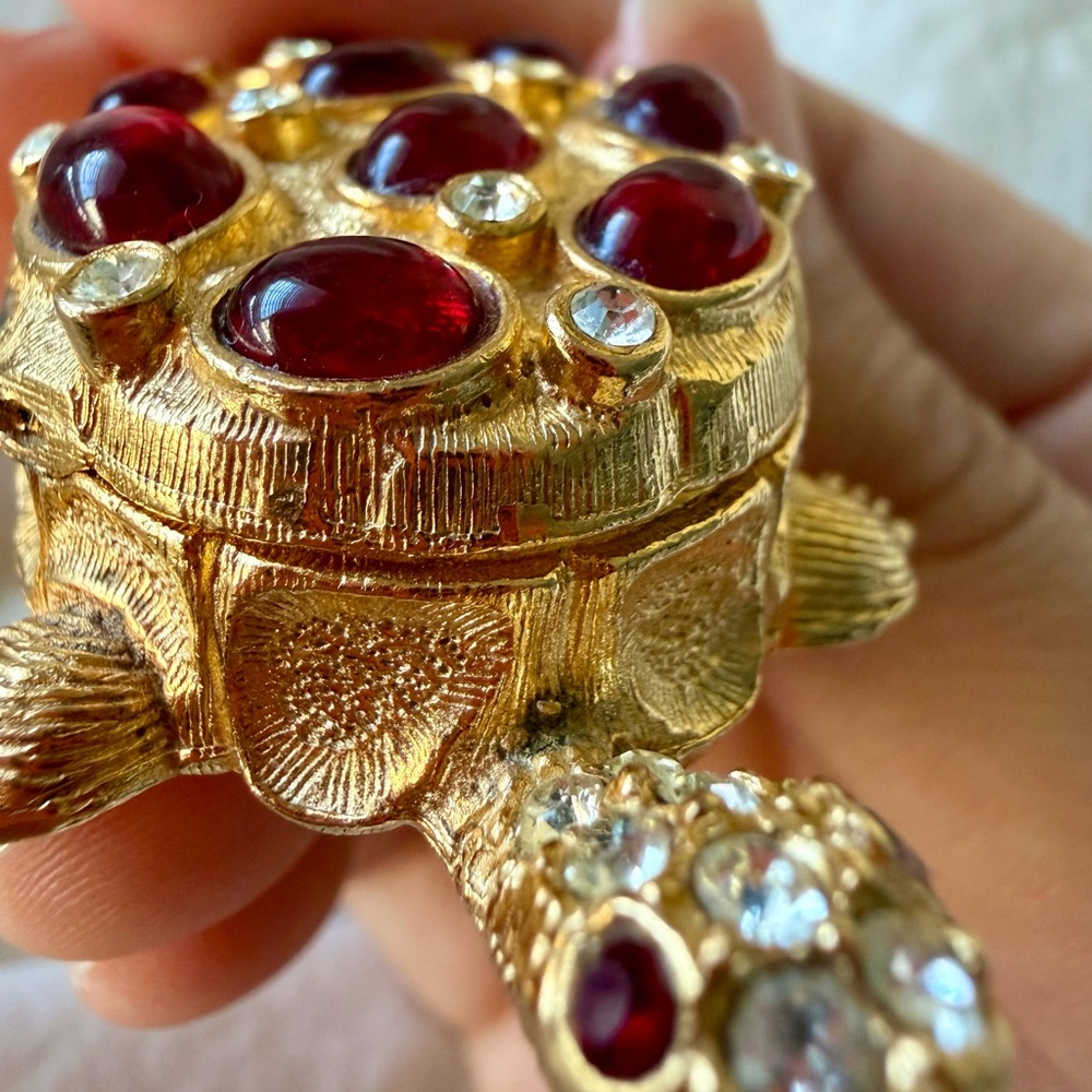 Vintage FLORENZA Gold Turtle Trinket Box - Picture 10 of 13